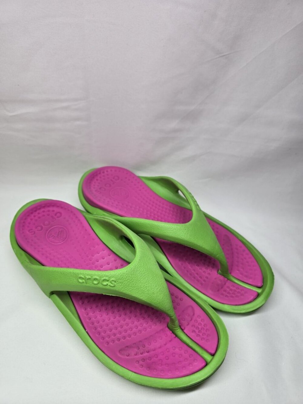 Crocs Unisex Athens Sandal Size 9 Womens / 7 Mens Pink/Green Thong Flip Flops
